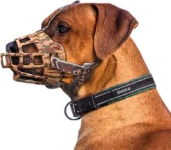 Sharon-B Muilkorf Hond - Camo Bruin - Maat M - Snuitomtrek 26 Tot 30 Cm - Voor Middelgrote Honden